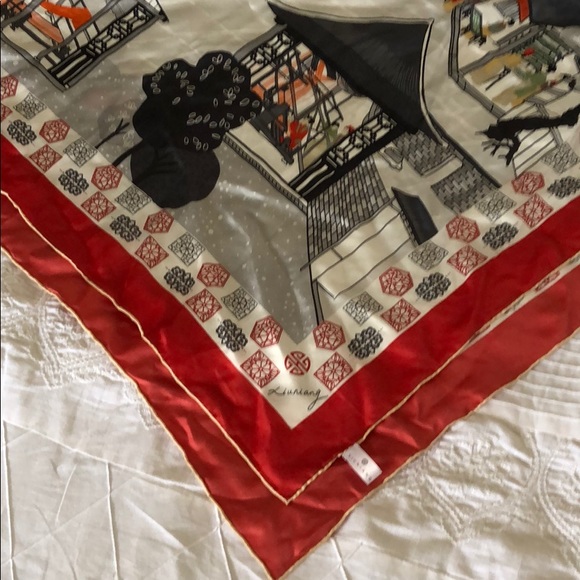 Gorgeous Xiuniang Silk Scarf - Picture 2 of 2